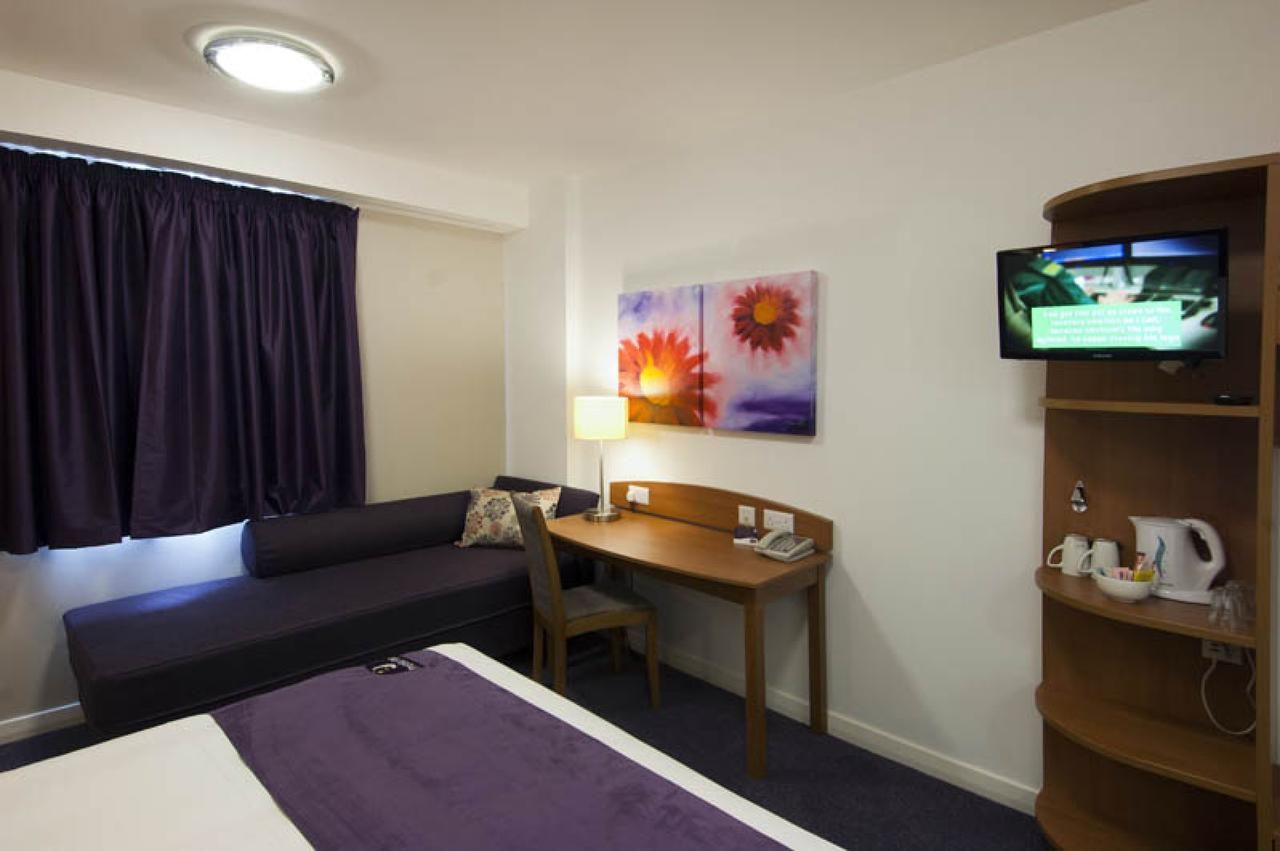 Отель Premier Inn Dublin Airport Сордс