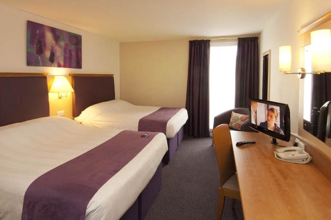 Отель Premier Inn Dublin Airport Сордс